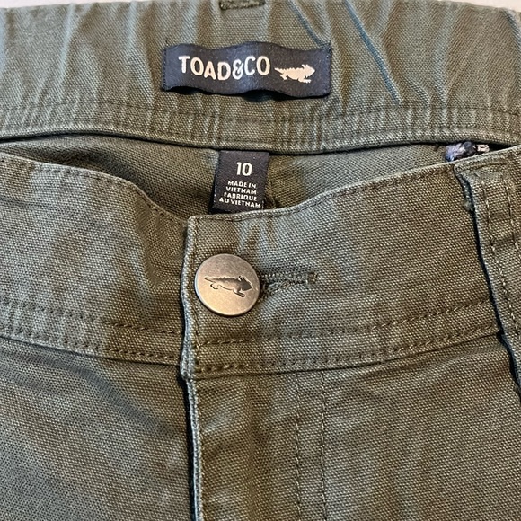 Toad&Co Pants - Green Toad&Co skinny pant, size 10